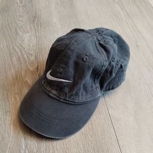 Nike Toddler Hat Baseball Cap Gray Adjustable Cotton Strap White Swoosh Logo